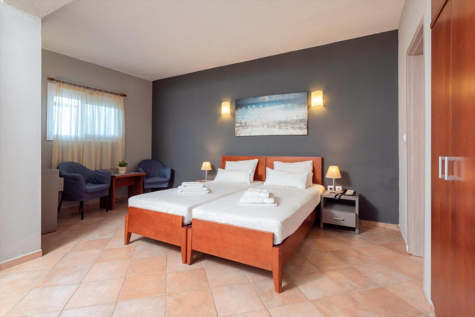 Ampelia Hotel Kassandra Chaniotis Extérieur photo