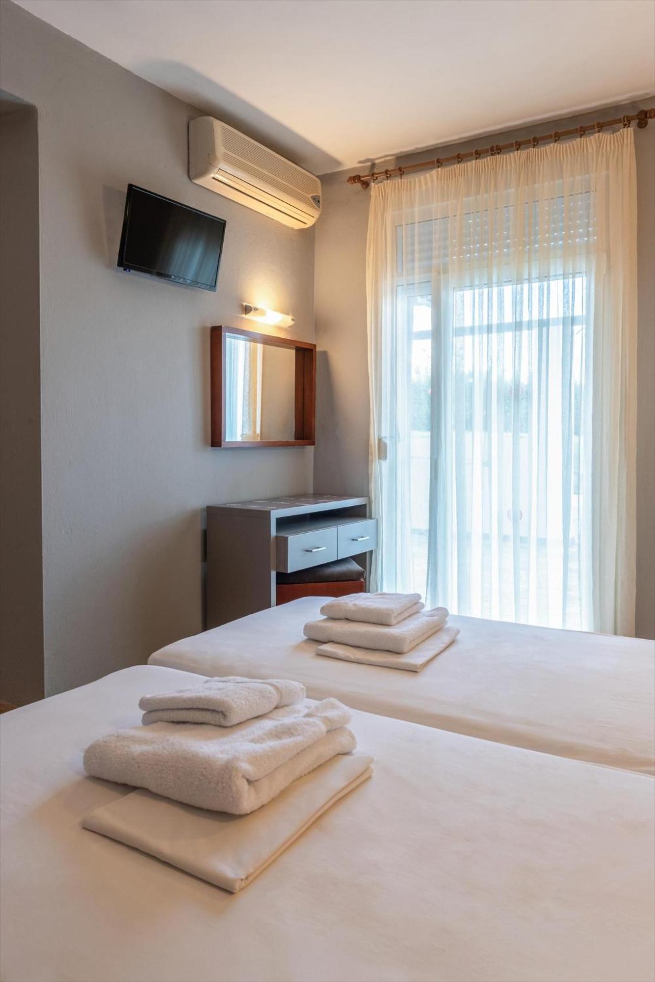 Ampelia Hotel Kassandra Chaniotis Extérieur photo