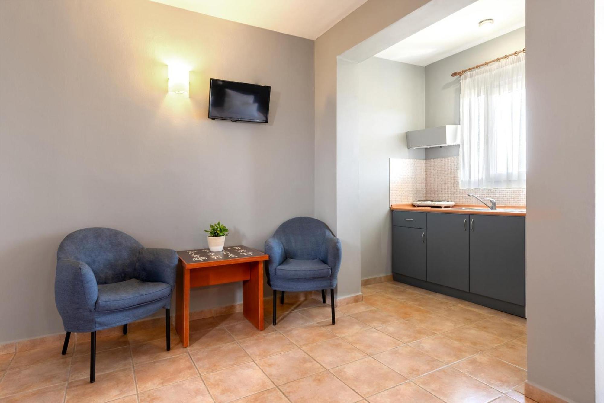 Ampelia Hotel Kassandra Chaniotis Extérieur photo
