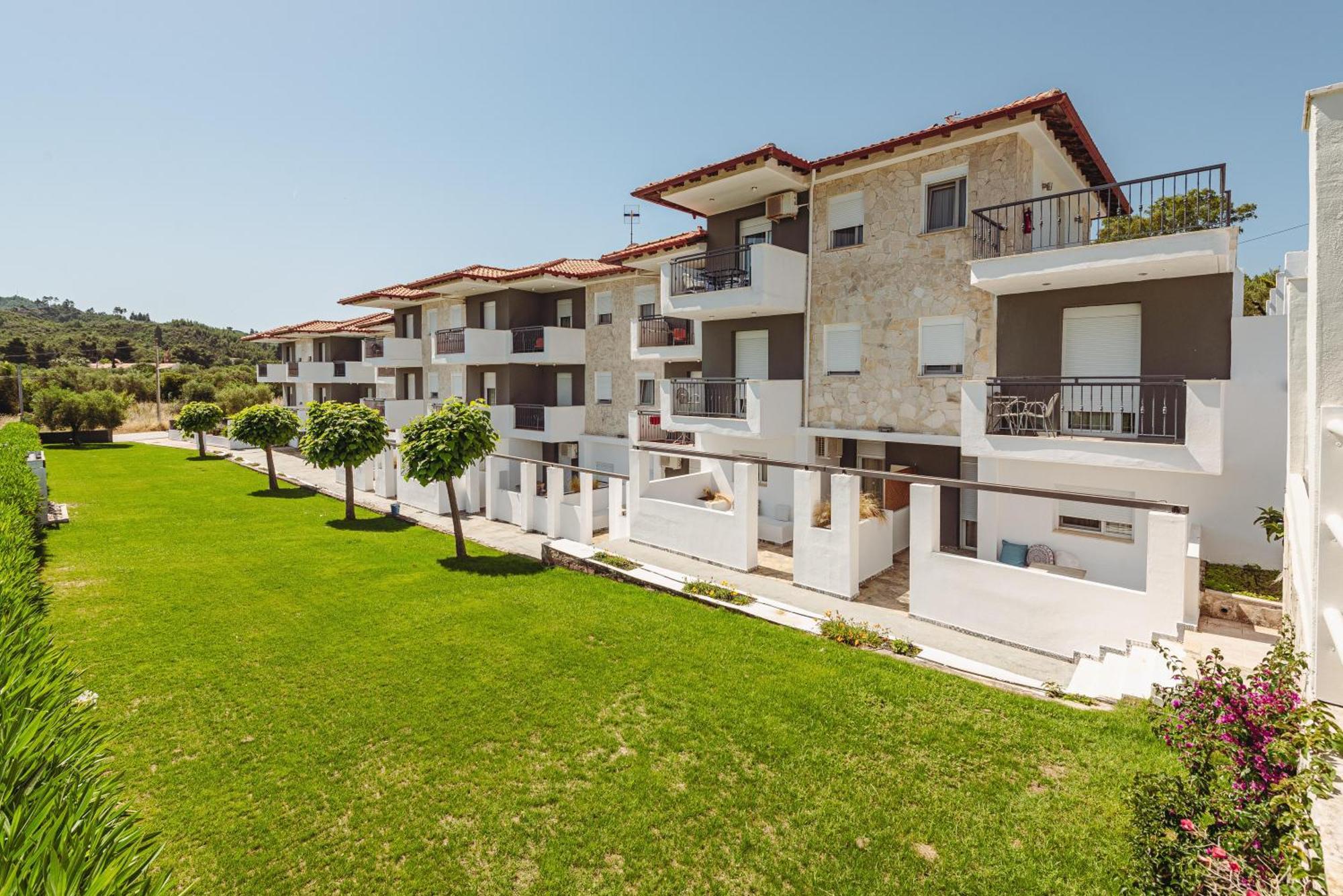 Ampelia Hotel Kassandra Chaniotis Extérieur photo