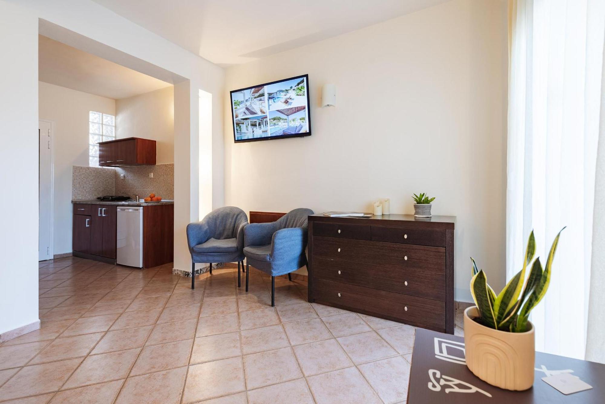 Ampelia Hotel Kassandra Chaniotis Extérieur photo